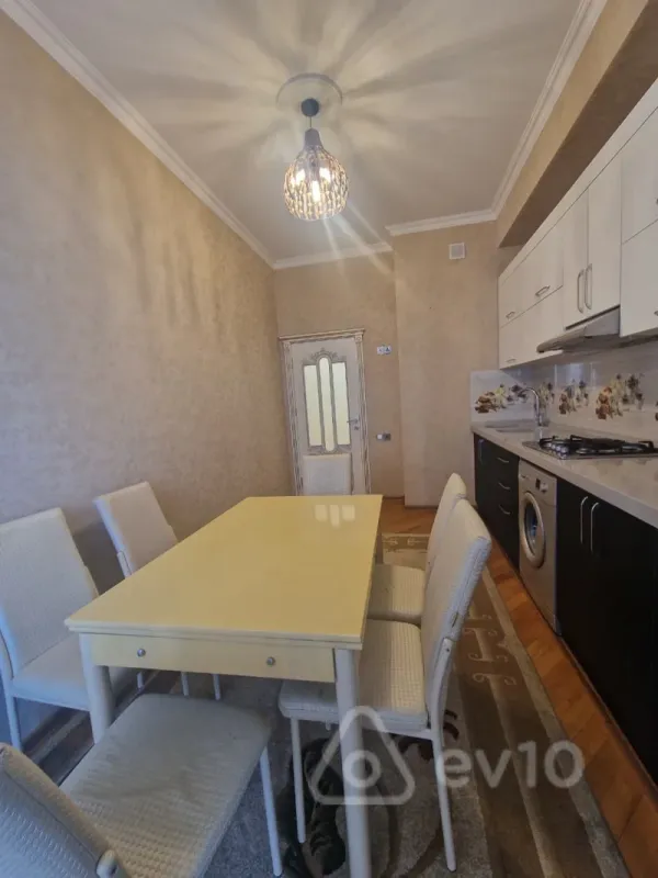 Satılır 2 otaqlı yeni tikili 90 m²