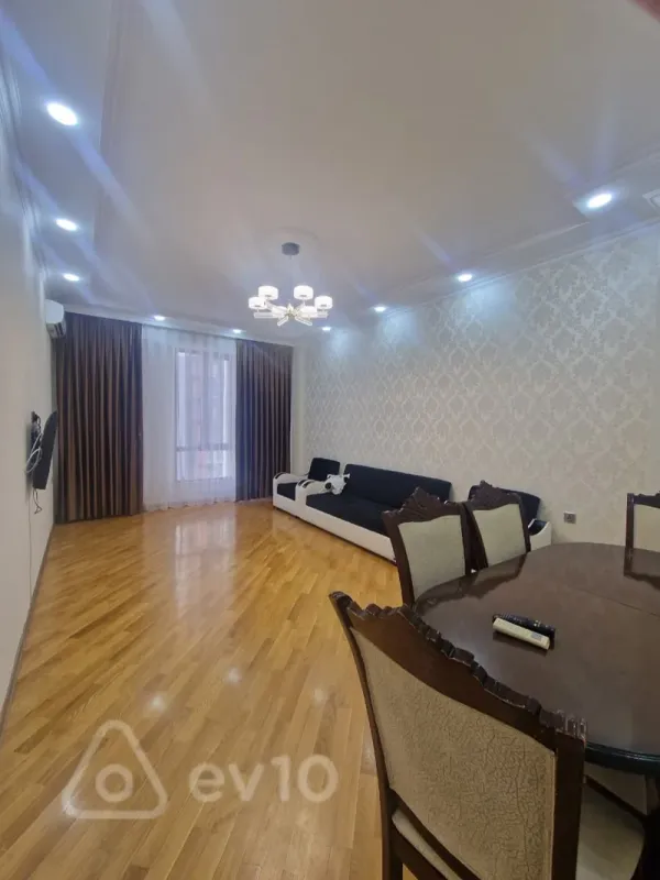 Satılır 2 otaqlı yeni tikili 90 m²