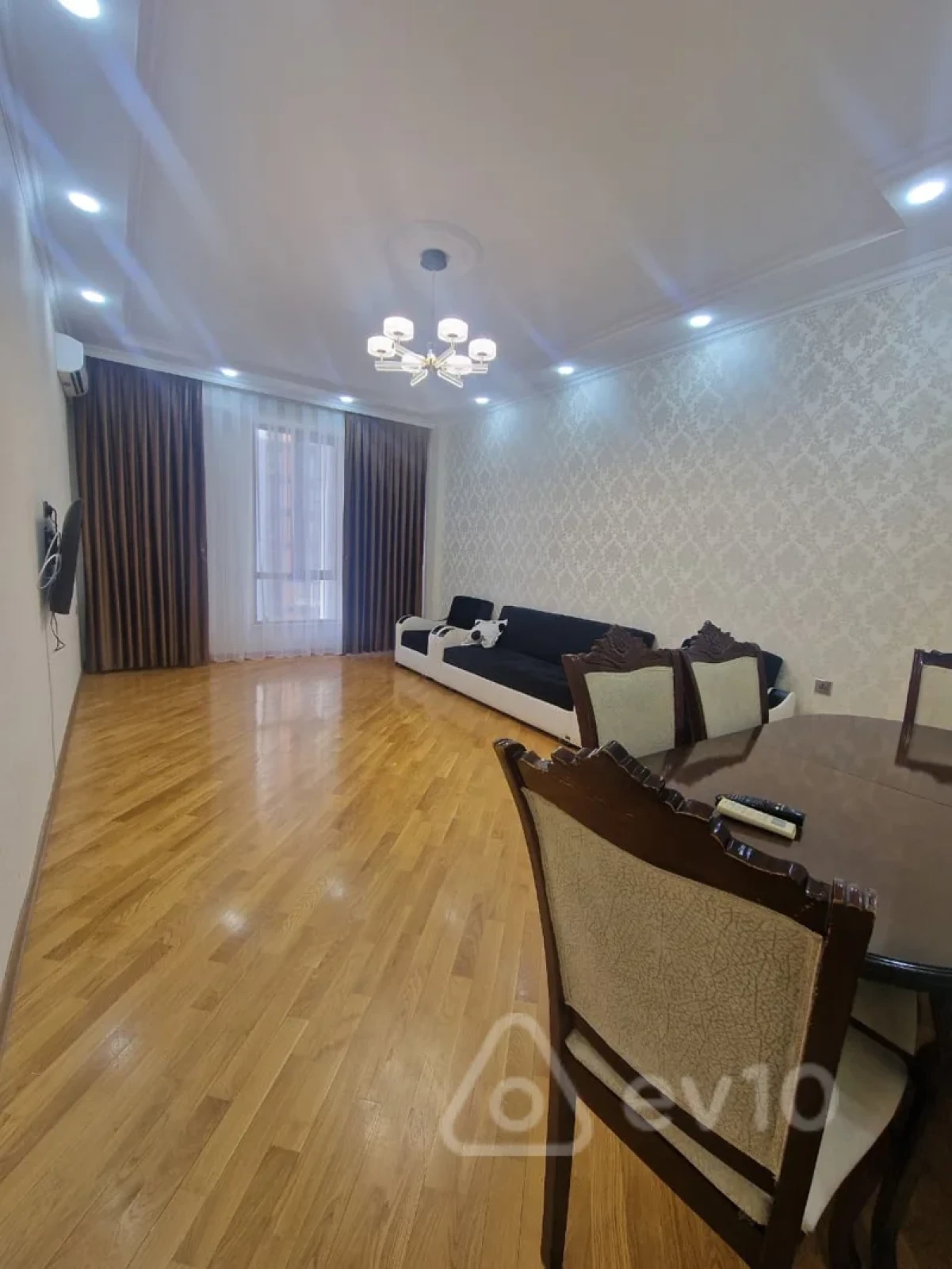 Satılır 2 otaqlı yeni tikili 90 m²