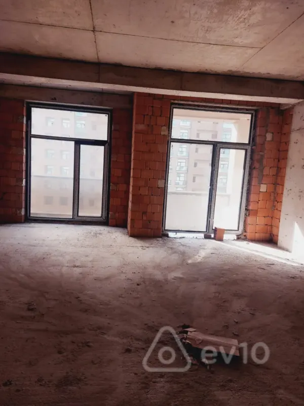 Satılır 2 otaqlı yeni tikili 58 m²