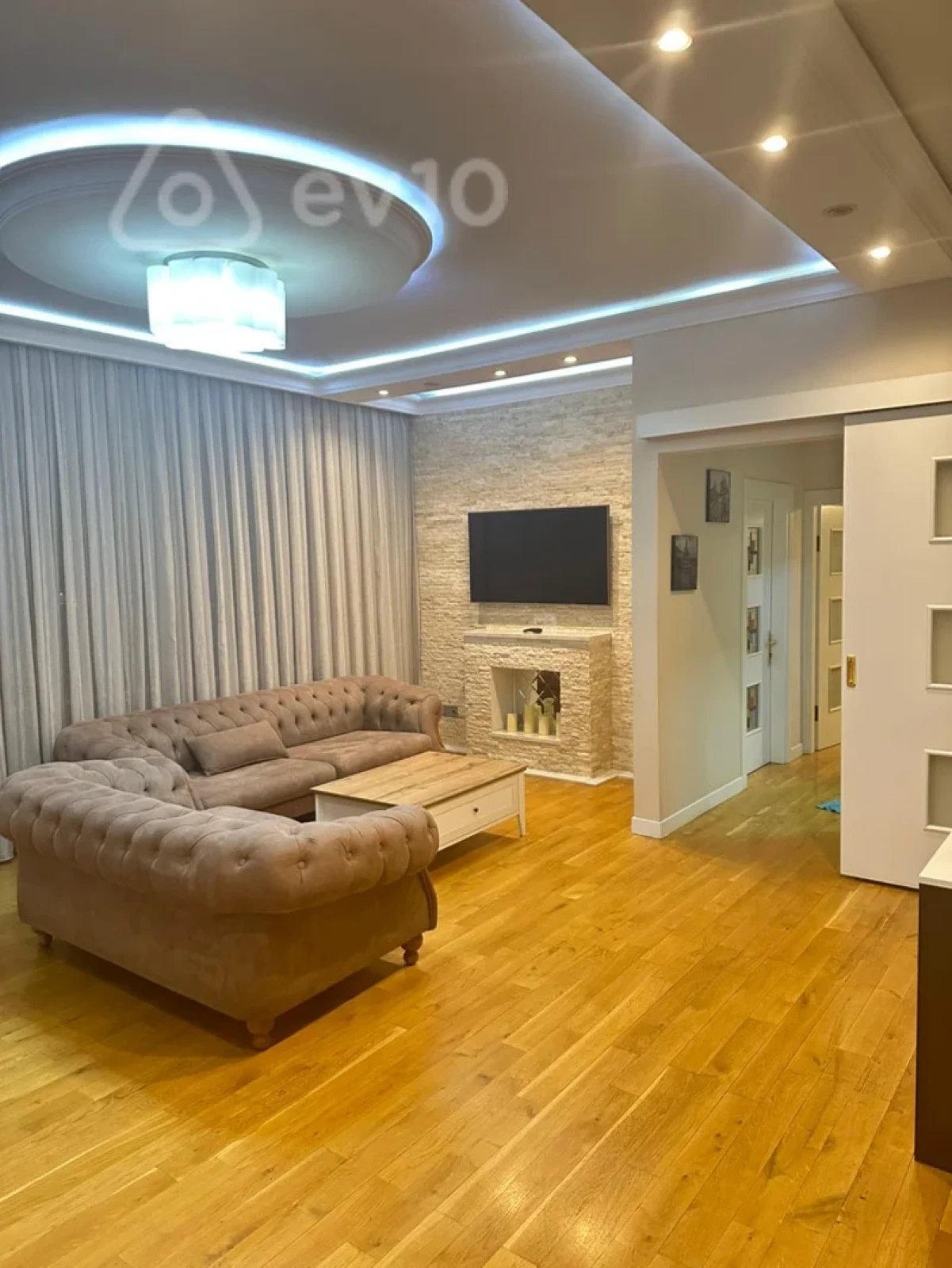 Kirayə verilir 3 otaqlı yeni tikili 120 m²