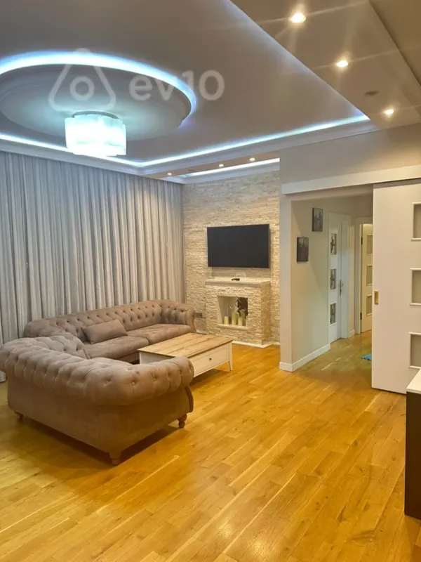 Kirayə verilir 3 otaqlı yeni tikili 120 m²