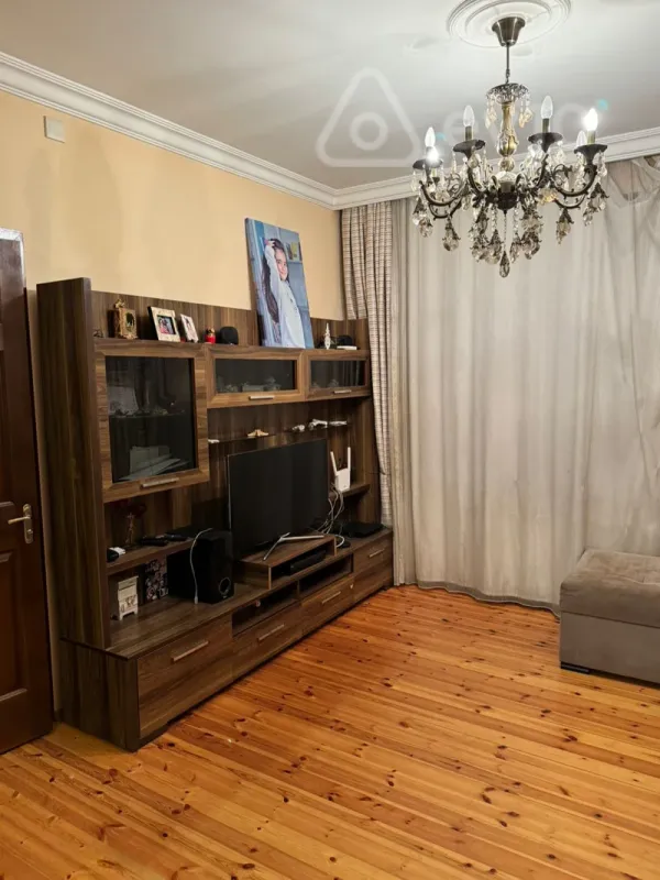 Kirayə verilir 2 otaqlı yeni tikili 55 m²