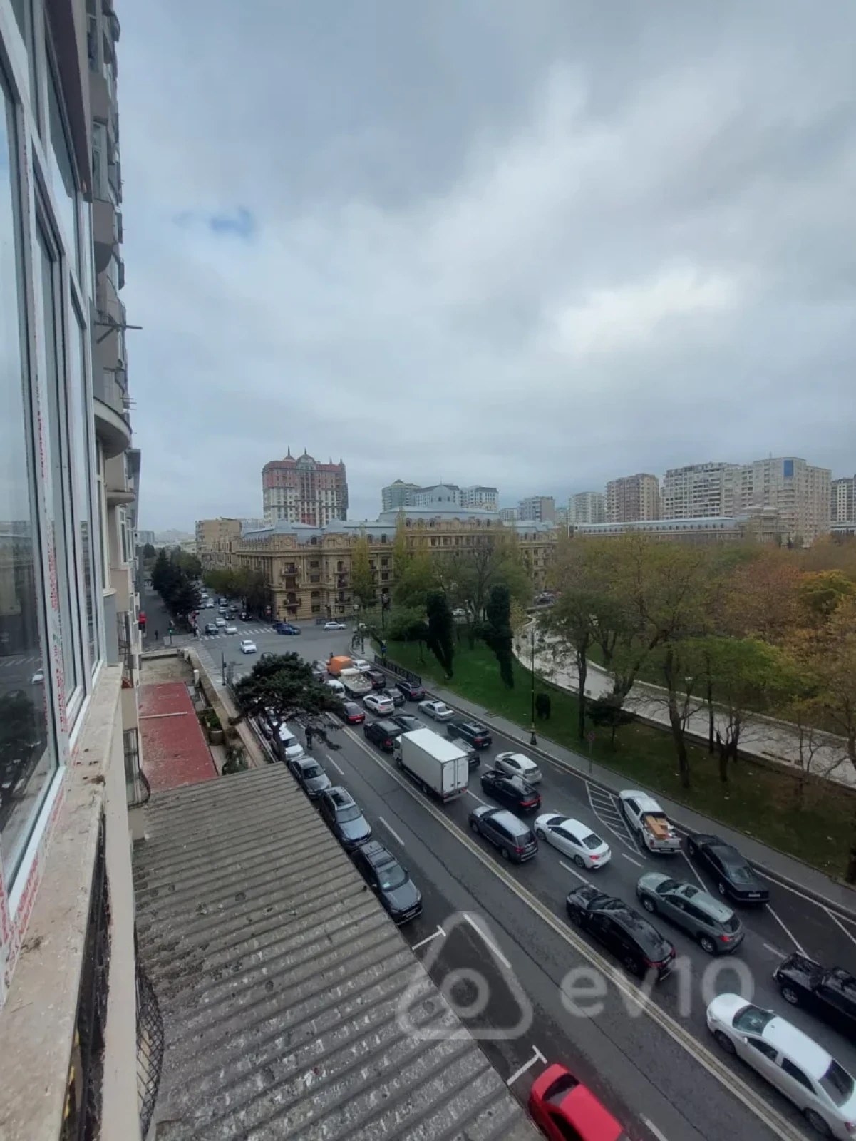 Kirayə verilir 3 otaqlı yeni tikili 120 m²