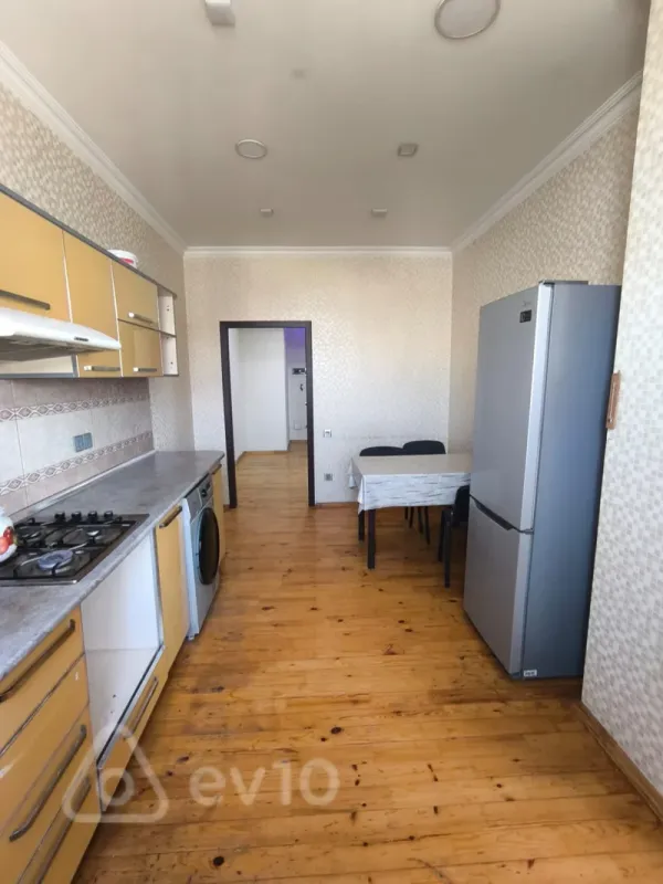 Satılır 3 otaqlı yeni tikili 110 m²