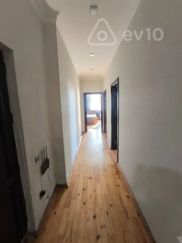 Satılır 3 otaqlı yeni tikili 110 m²