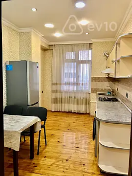 Satılır 3 otaqlı yeni tikili 110 m²
