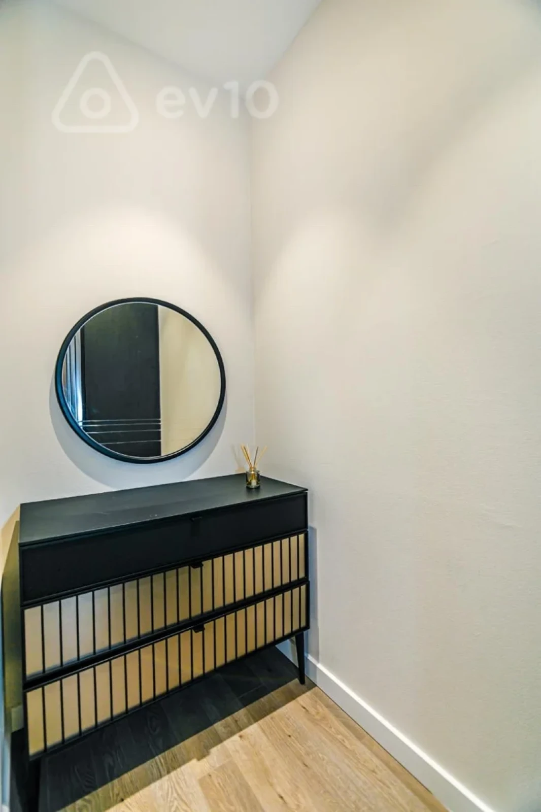 Kirayə verilir 3 otaqlı yeni tikili 110 m²