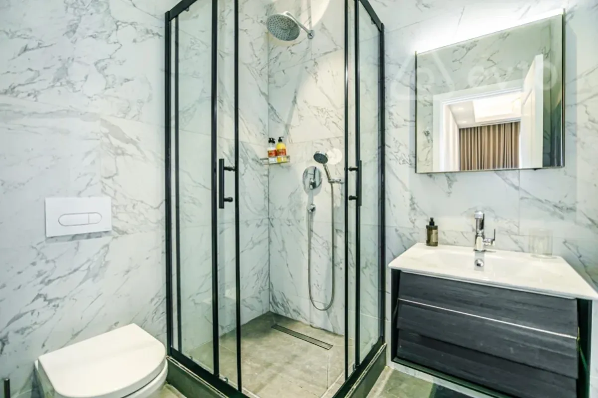 Kirayə verilir 3 otaqlı yeni tikili 110 m²