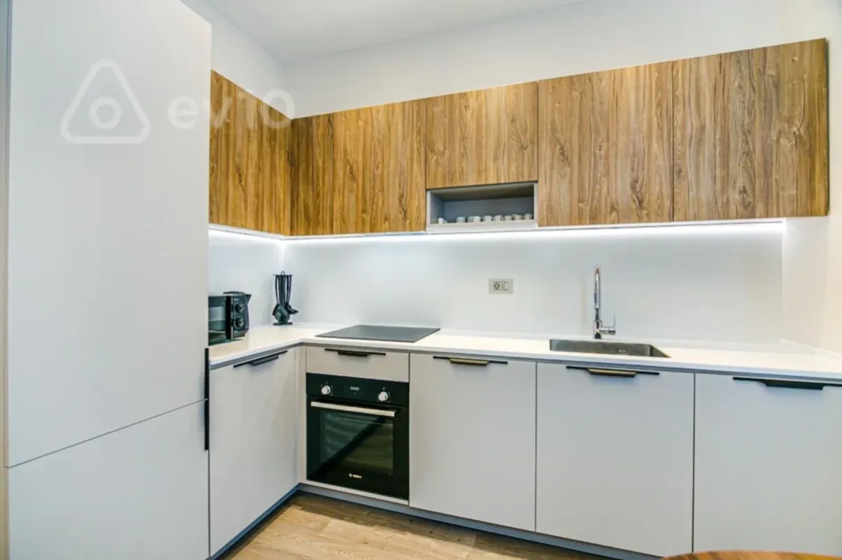 Kirayə verilir 3 otaqlı yeni tikili 110 m²