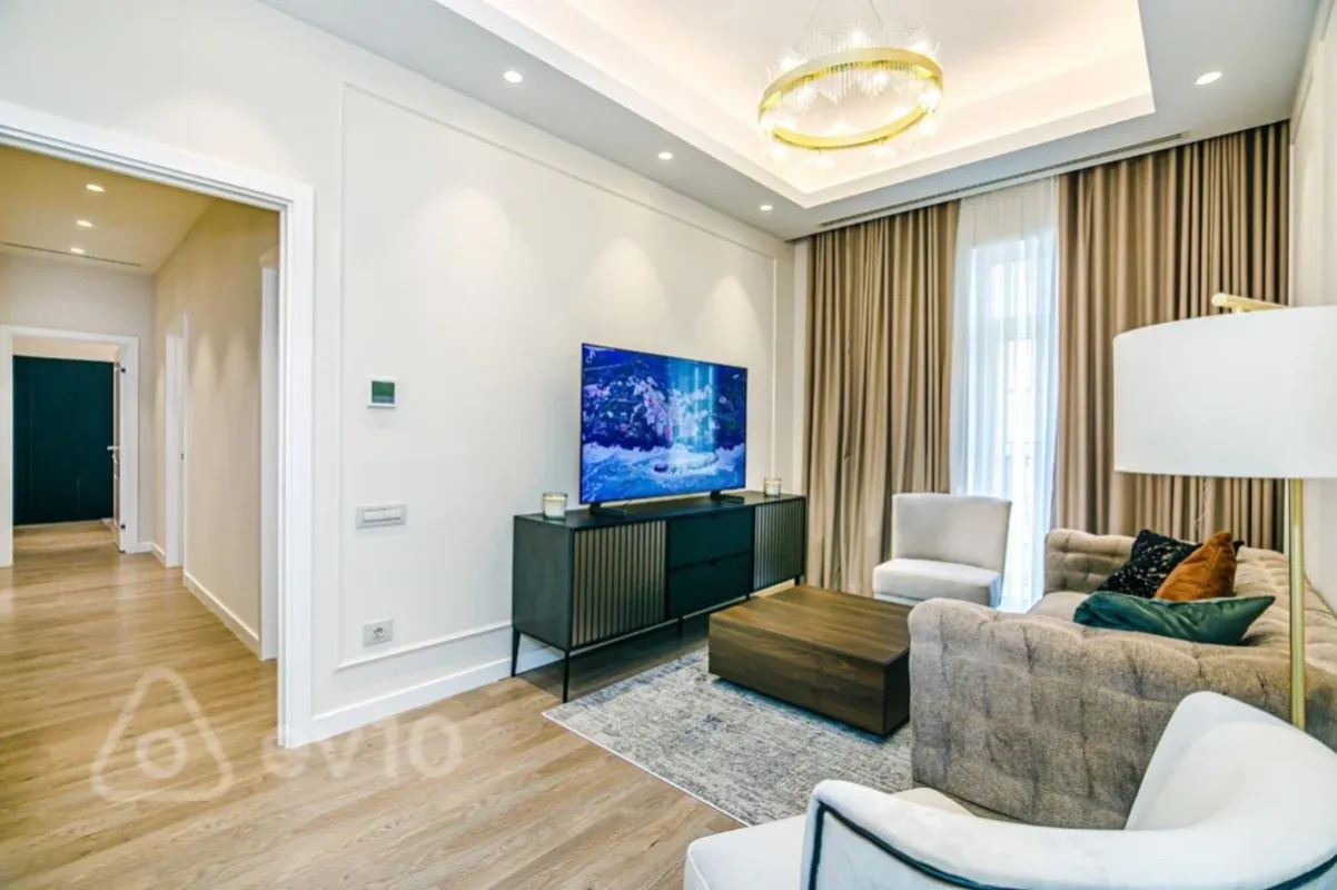 Kirayə verilir 3 otaqlı yeni tikili 110 m²