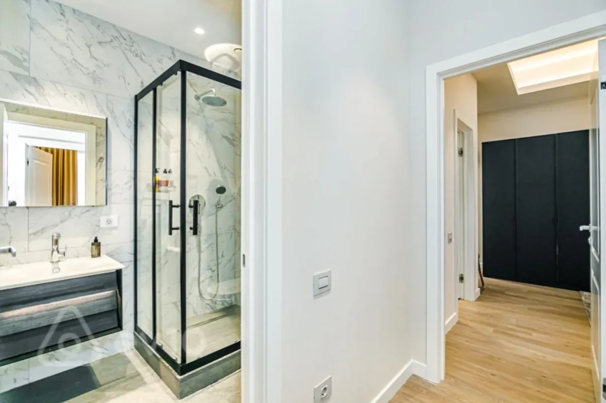 Kirayə verilir 3 otaqlı yeni tikili 110 m²