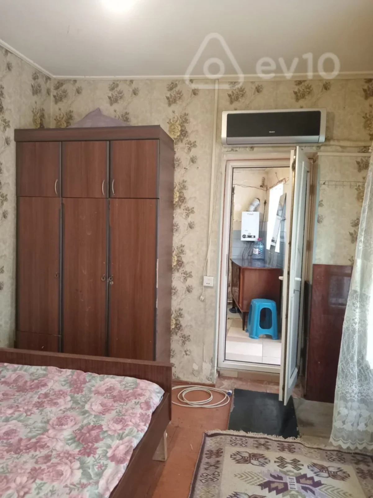 Kirayə verilir 1 otaqlı həyət evi 30 m²