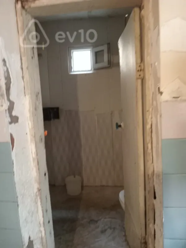 Kirayə verilir 1 otaqlı həyət evi 30 m²