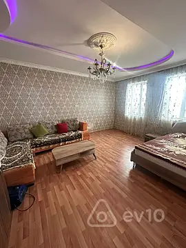Kirayə verilir 3 otaqlı köhnə tikili 80 m² — Bakı, Nəsimi 3 otaq 80.00 m²