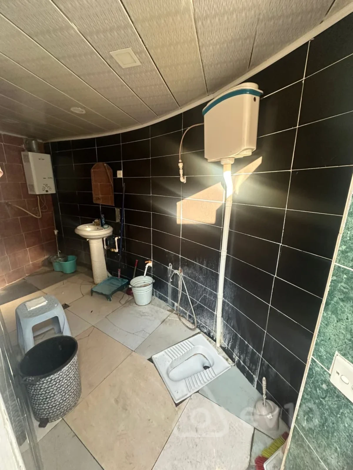 Kirayə verilir 3 otaqlı köhnə tikili 80 m²