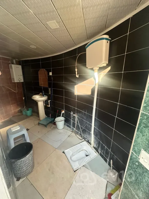 Kirayə verilir 3 otaqlı köhnə tikili 80 m²