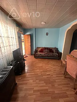 Kirayə verilir 3 otaqlı köhnə tikili 80 m²