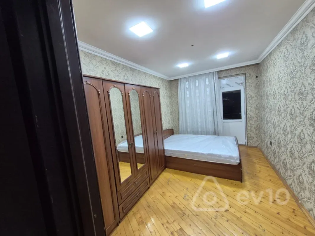 Kirayə verilir 3 otaqlı yeni tikili 105 m²