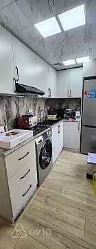 Kirayə verilir 2 otaqlı yeni tikili 50 m²