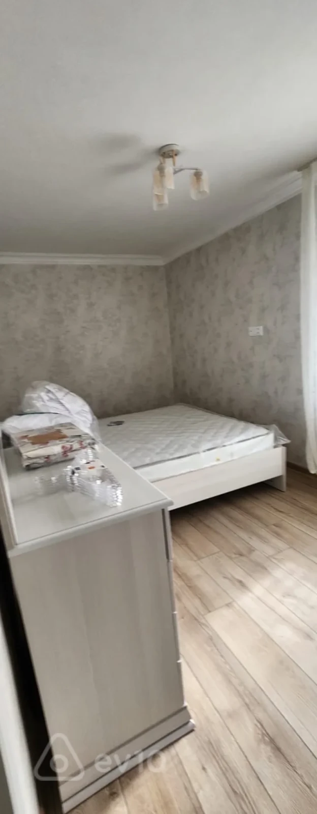 Kirayə verilir 2 otaqlı yeni tikili 50 m²