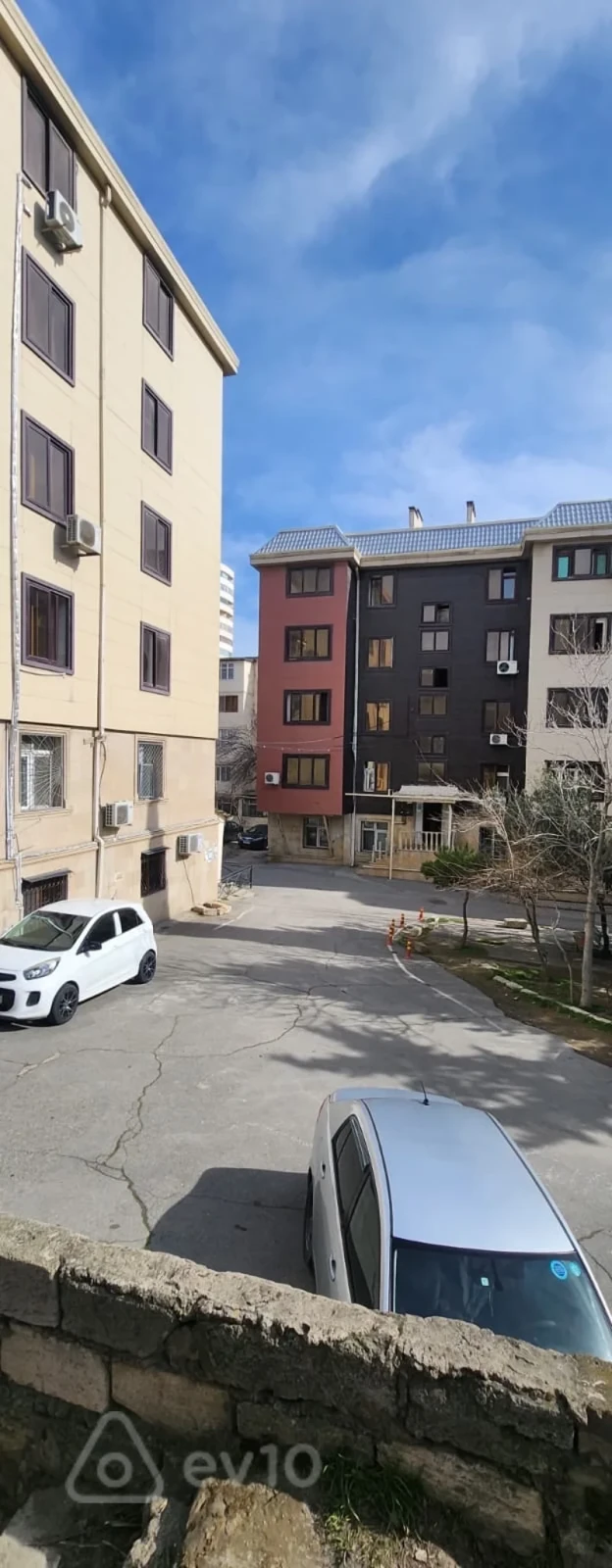 Kirayə verilir 2 otaqlı yeni tikili 50 m²