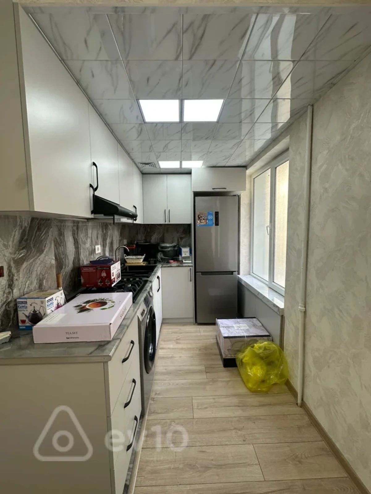 Kirayə verilir 2 otaqlı yeni tikili 50 m²