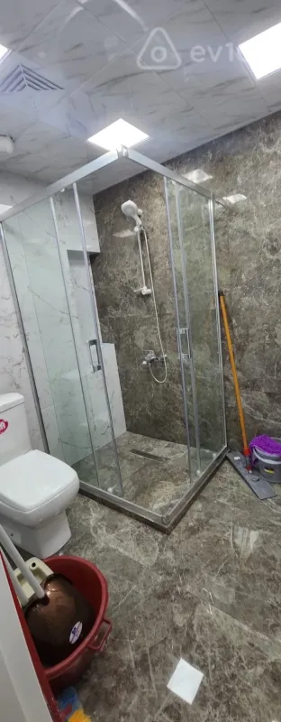 Kirayə verilir 2 otaqlı yeni tikili 50 m²