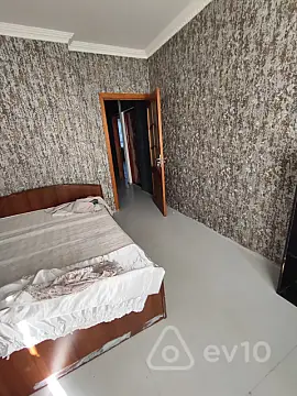 Kirayə verilir 2 otaqlı yeni tikili 60 m²