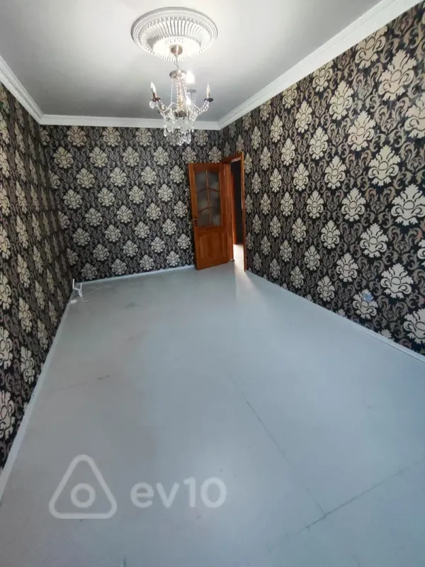 Kirayə verilir 2 otaqlı yeni tikili 60 m²