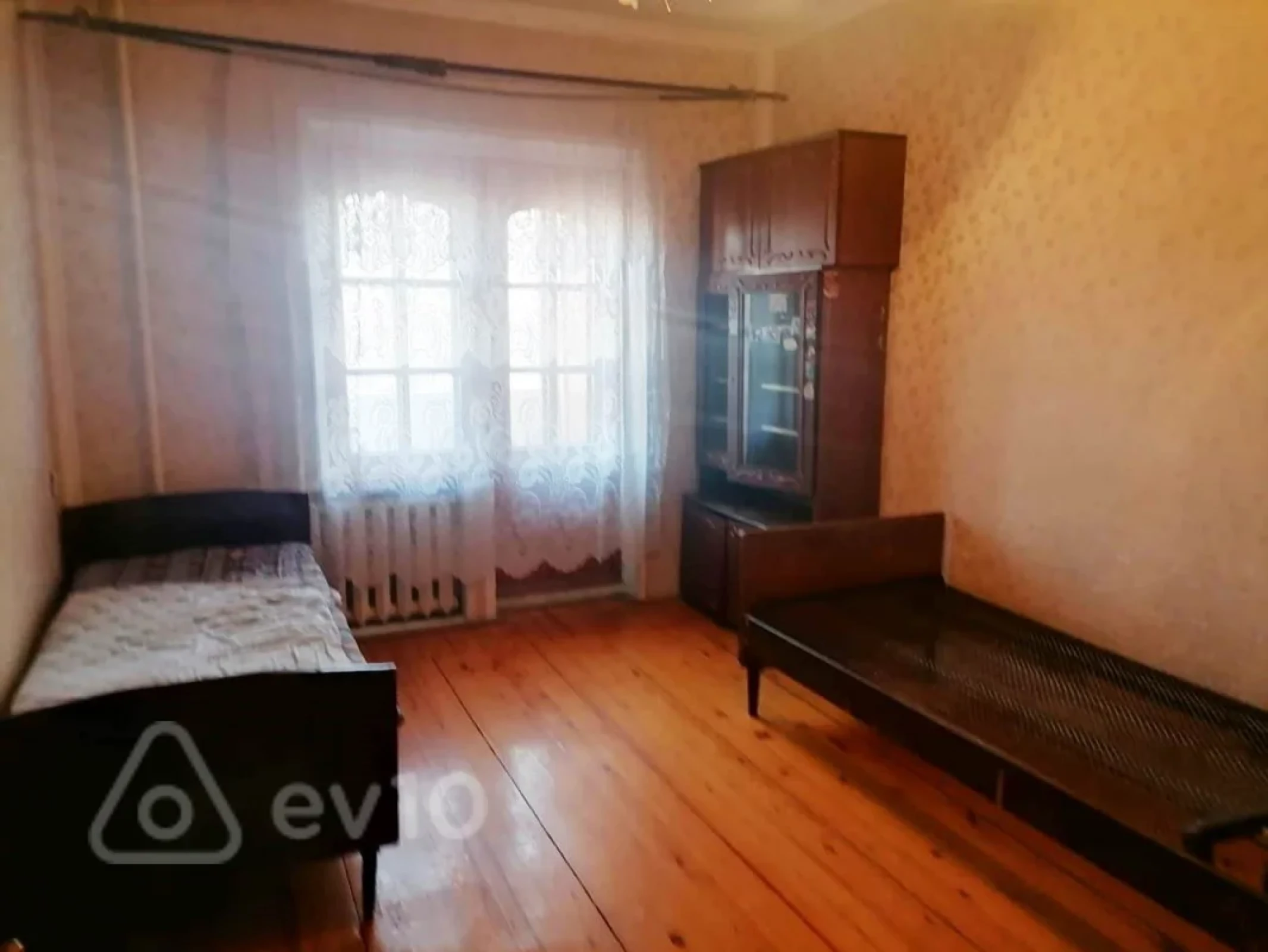 Kirayə verilir 3 otaqlı köhnə tikili 90 m²