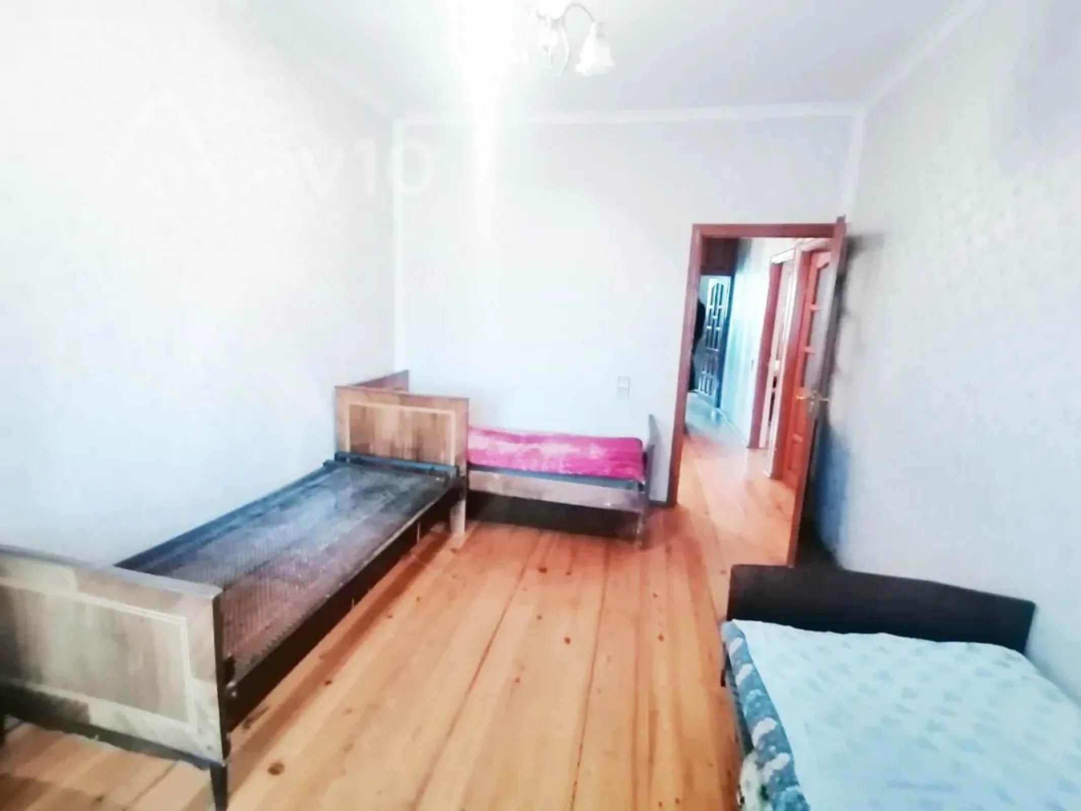 Kirayə verilir 3 otaqlı köhnə tikili 90 m²