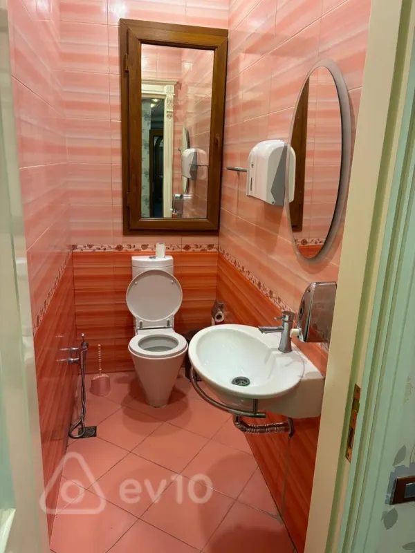 Kirayə verilir 3 otaqlı ofis 90 m²