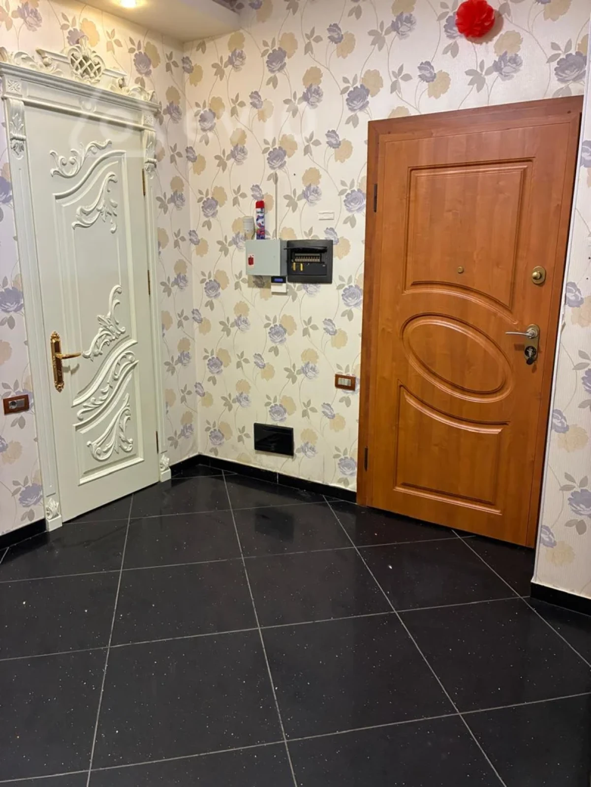 Kirayə verilir 3 otaqlı ofis 90 m²