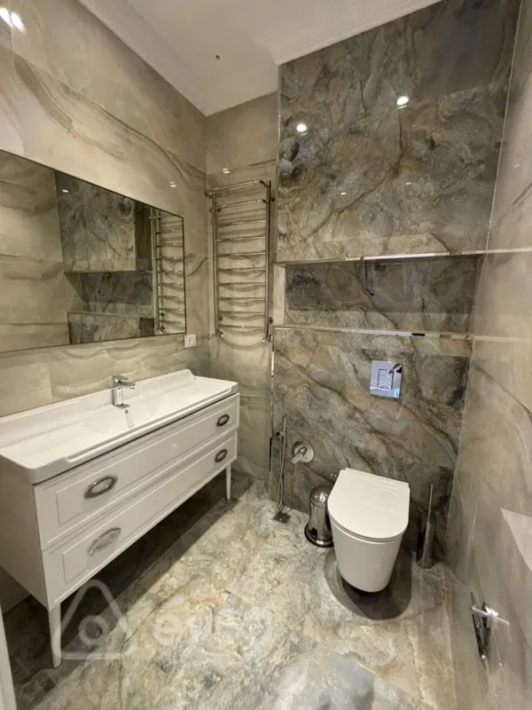 Satılır 4 otaqlı yeni tikili 242 m²