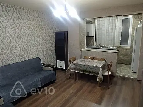 Kirayə verilir 2 otaqlı yeni tikili 50 m²