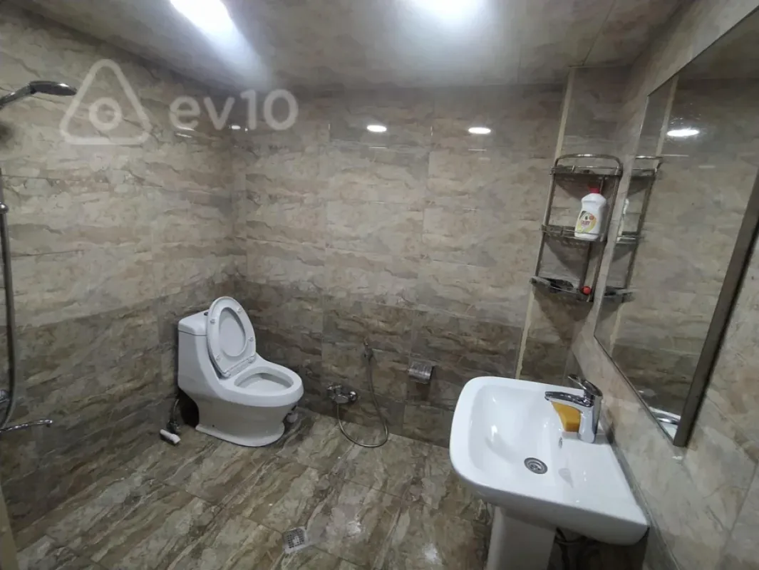 Kirayə verilir 2 otaqlı yeni tikili 50 m²