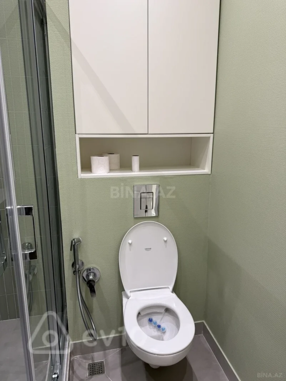 Kirayə verilir 2 otaqlı yeni tikili 73 m²