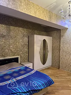 Kirayə verilir 3 otaqlı yeni tikili 130 m²