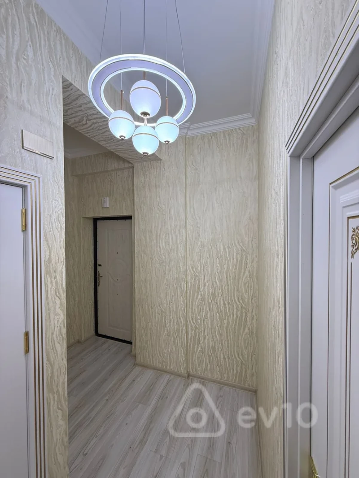 Satılır 3 otaqlı yeni tikili 85 m²