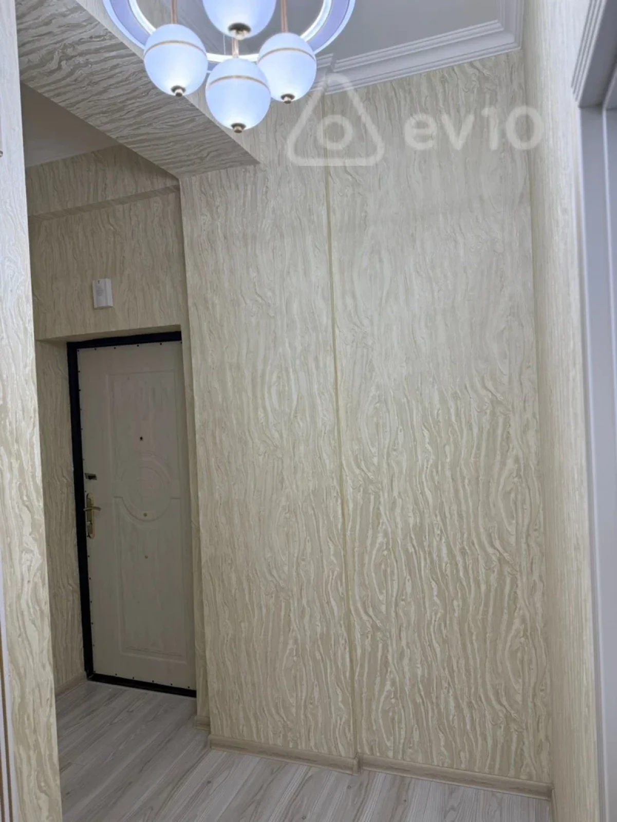 Satılır 3 otaqlı yeni tikili 85 m²