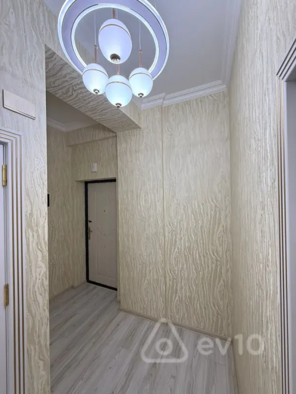 Satılır 3 otaqlı yeni tikili 85 m²