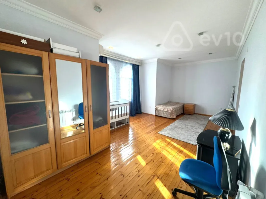Kirayə verilir 4 otaqlı həyət evi 150 m²