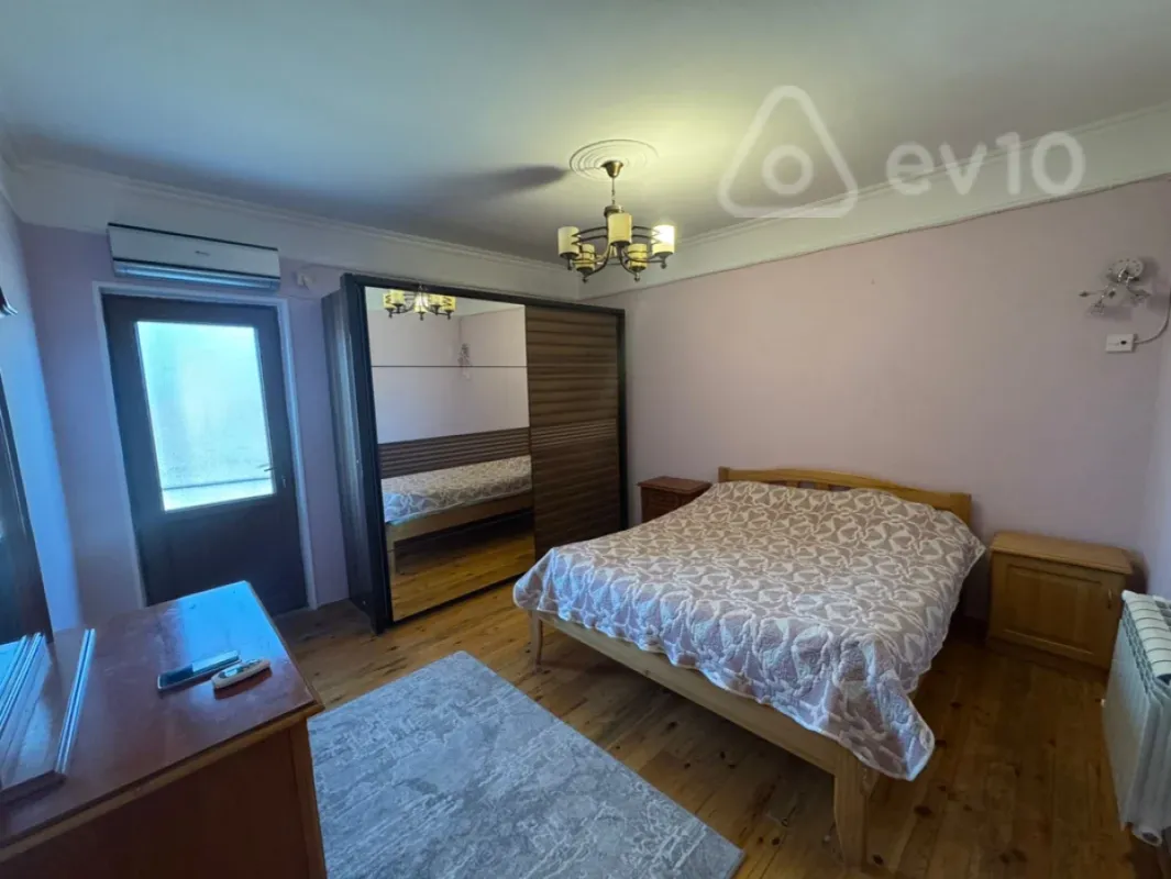 Kirayə verilir 4 otaqlı həyət evi 150 m²