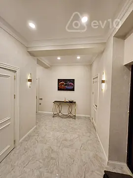 Kirayə verilir 3 otaqlı yeni tikili 100 m²