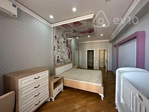 Kirayə verilir 2 otaqlı yeni tikili 110 m²