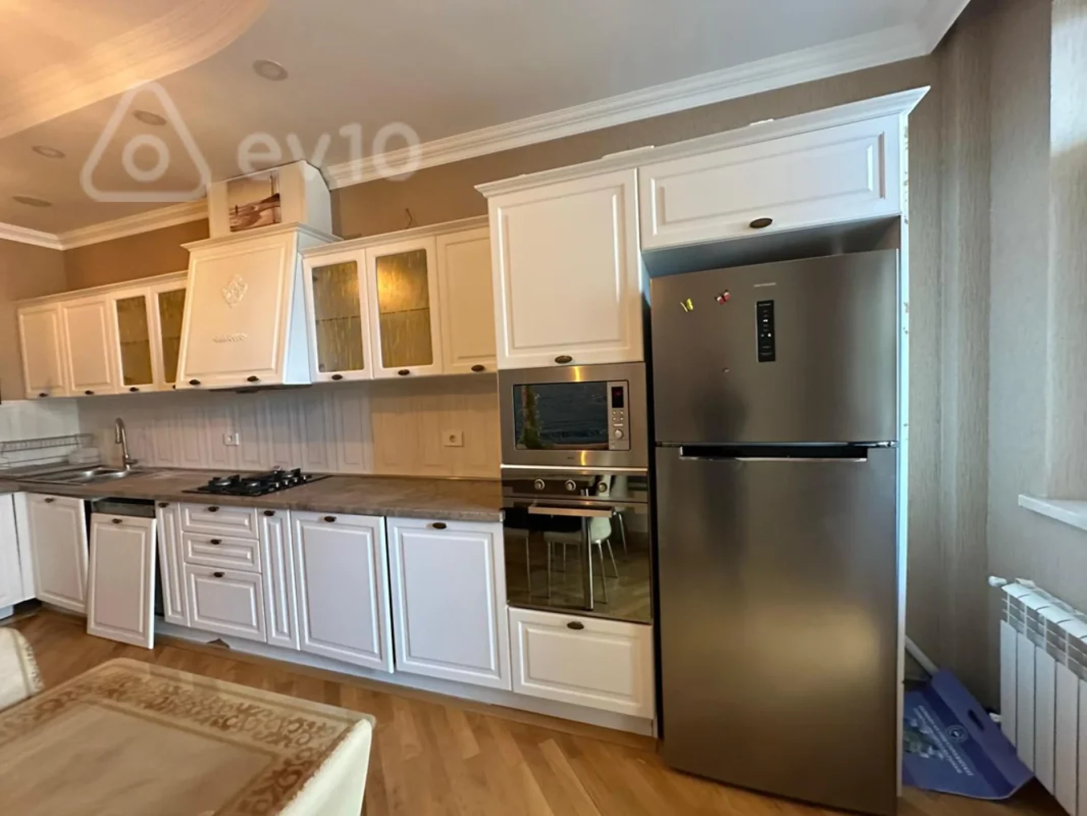 Kirayə verilir 2 otaqlı yeni tikili 110 m²