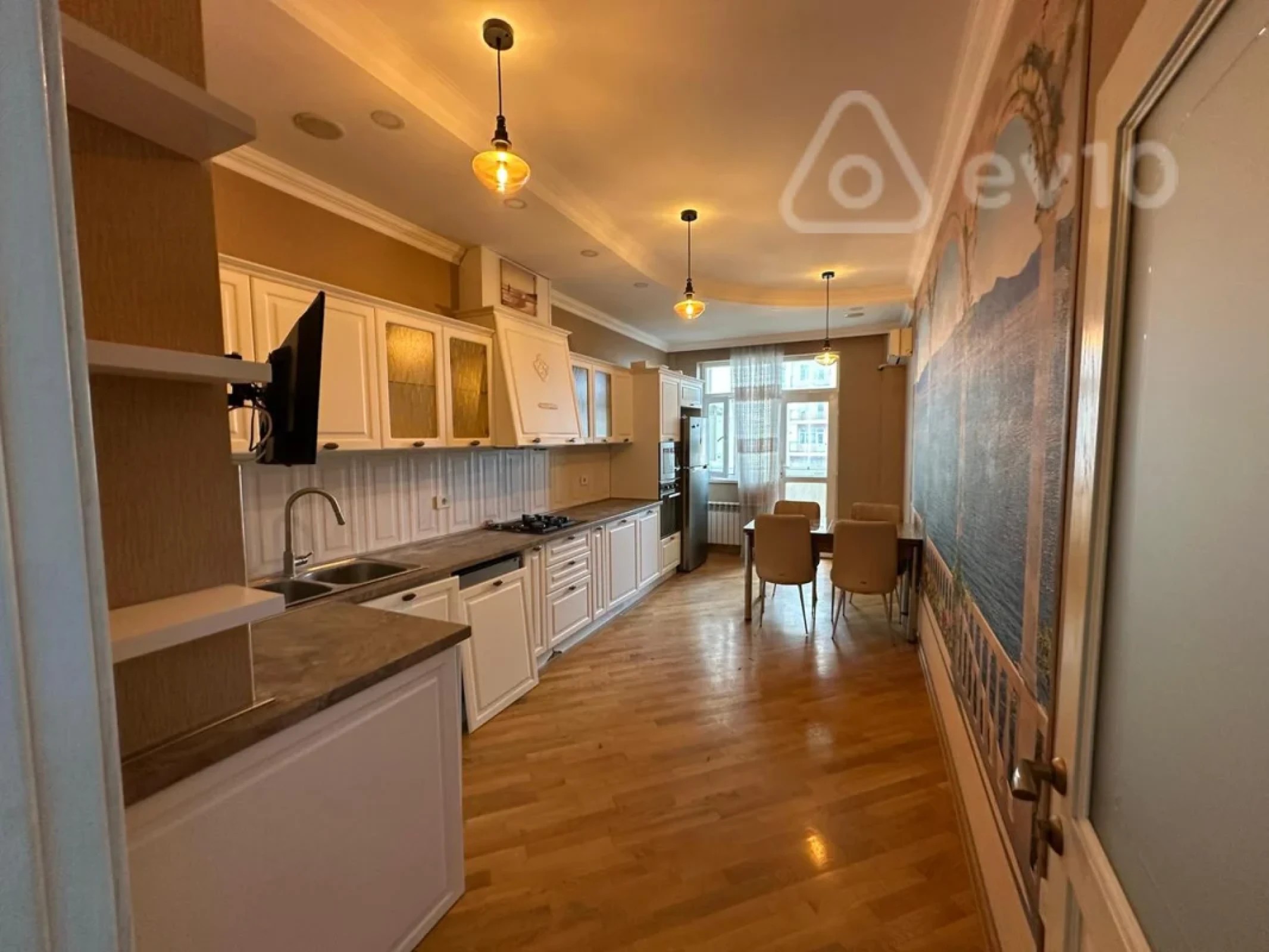 Kirayə verilir 2 otaqlı yeni tikili 110 m²