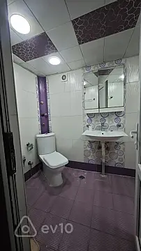 Kirayə verilir 2 otaqlı köhnə tikili 60 m²