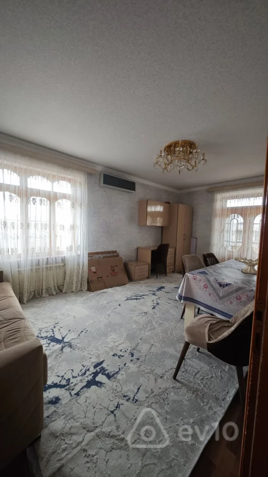 Kirayə verilir 2 otaqlı köhnə tikili 60 m²